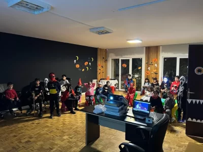 اموزش زبان کوروش فر