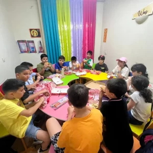 🌟 کارگاه‌ها و مسابقات شاد مدرسه زبان Miss Yasaman